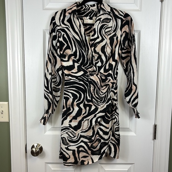 NWT By Anthropologie graphic print mini dress sz 2 - Picture 5 of 14